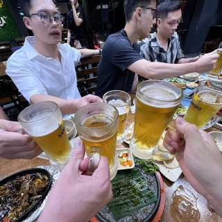 Uống rượu bia trong giờ làm việc, bán rượu bia cho người chưa đủ 18 tuổi bị phạt 3 triệu đồng