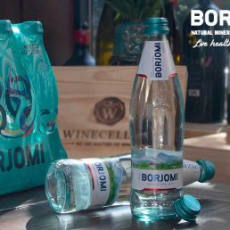 Borjomi có ga - Nước Khoáng ( Nga )